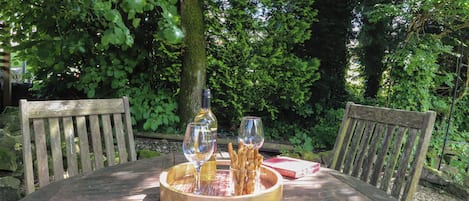 Cottage | Outdoor dining
