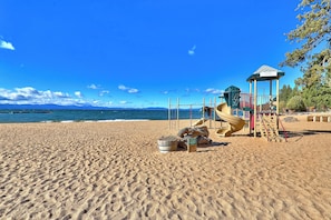 Beach - Exquisite Stateline Resort, Hot Tub Zalanta #222 (South Lake Tahoe)