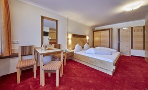 Room | In-room safe, soundproofing, free WiFi - Hotel Forellenhof (Saalbach-Hinterglemm)
