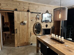 Dining - Beautiful modern apartment located in the iconic Las Galeras. (Samaná)