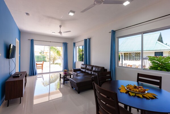 Living area - Blue Sky Self Catering (Praslin Island)