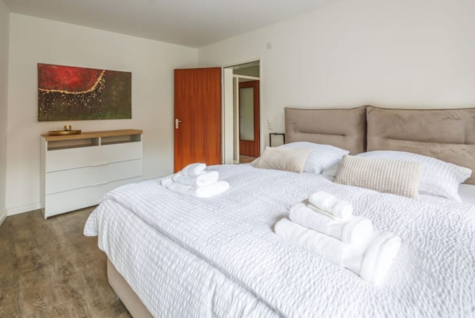 1 bedroom, desk, iron/ironing board, free WiFi