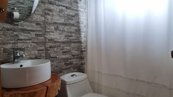 Family Chalet, 3 Bedrooms, Mountain View | Bathroom | Shower, rainfall showerhead, hair dryer, soap