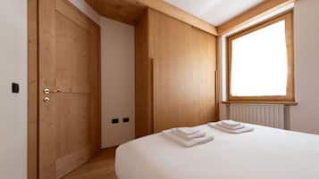 Huoneisto (2 Bedrooms) | SisÀtilat