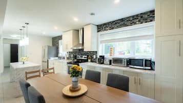 4 bedrooms