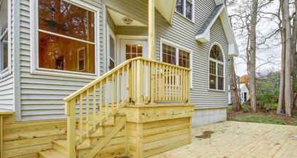 Rustic Retreat: Walk to Great Sacandaga Lake!