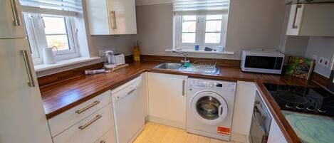 Fridge, microwave, oven, dishwasher