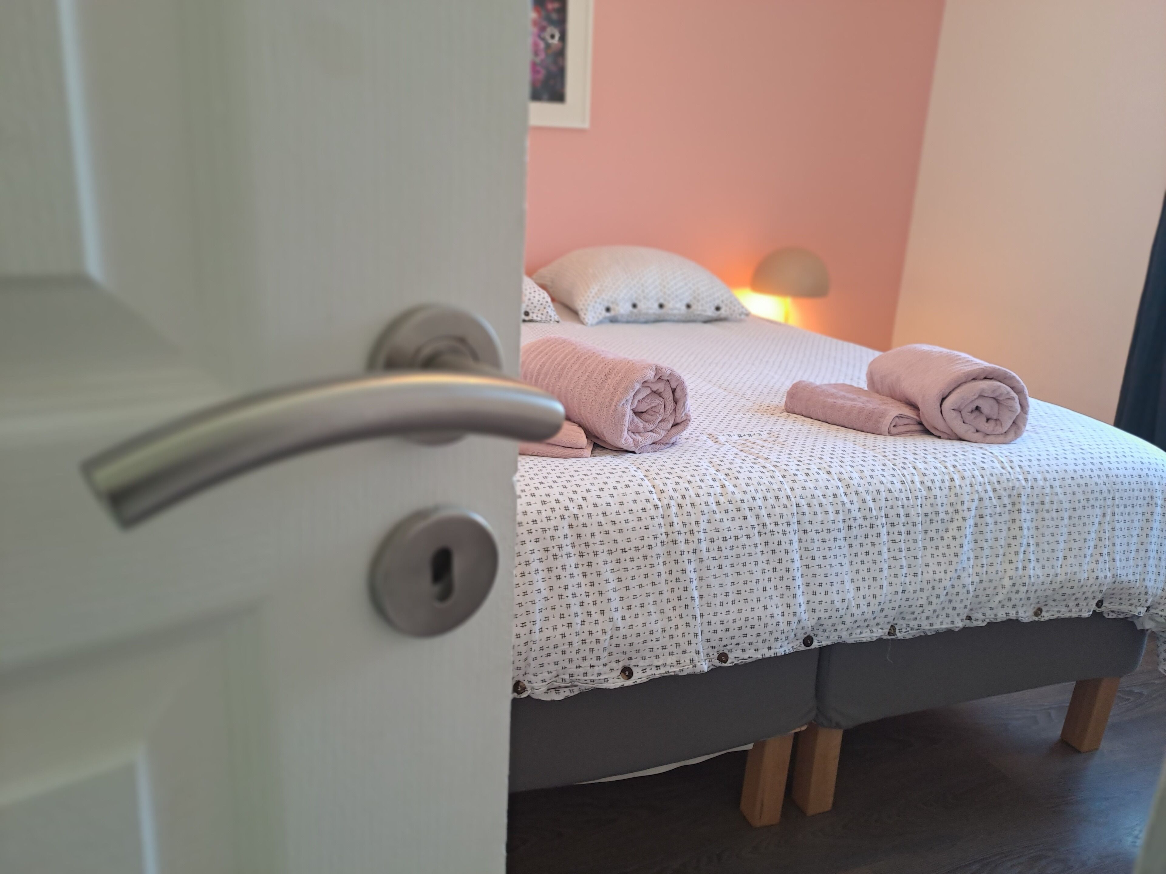 5 habitaciones, wifi gratis y ropa de cama 