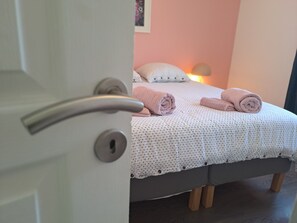 5 Schlafzimmer, kostenloses WLAN, Bettwäsche