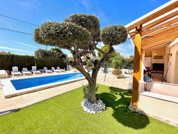 Outdoor pool - SAONA VILLAS (VN JORDAN): villa 8 people, private pool, wifi (Les Tres Cales)