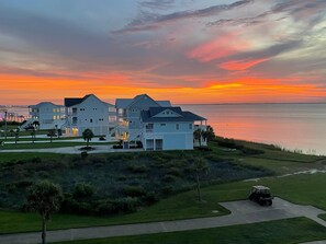 Exterior - The Beach Pad: Bayside Serenity with Unforgettable Views.  Pet-Friendly! (Galveston)