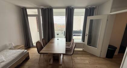 Apartment in Hannover-Airport! contactless check-in 4P