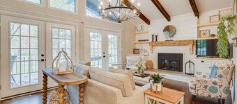 Powell Home w/ Fire Pit - 5 Mi to Columbus Zoo!