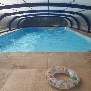 Indoor pool, outdoor pool - Maison Bretagne Piscine Chauffée (Tréguennec)