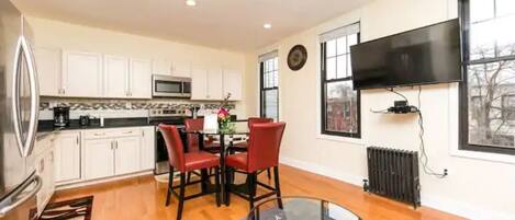 Microwave, toaster, blender