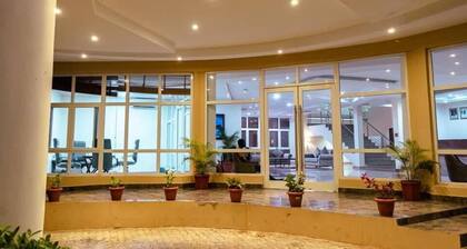 Premium Hotel & Suites by Victoria Inn