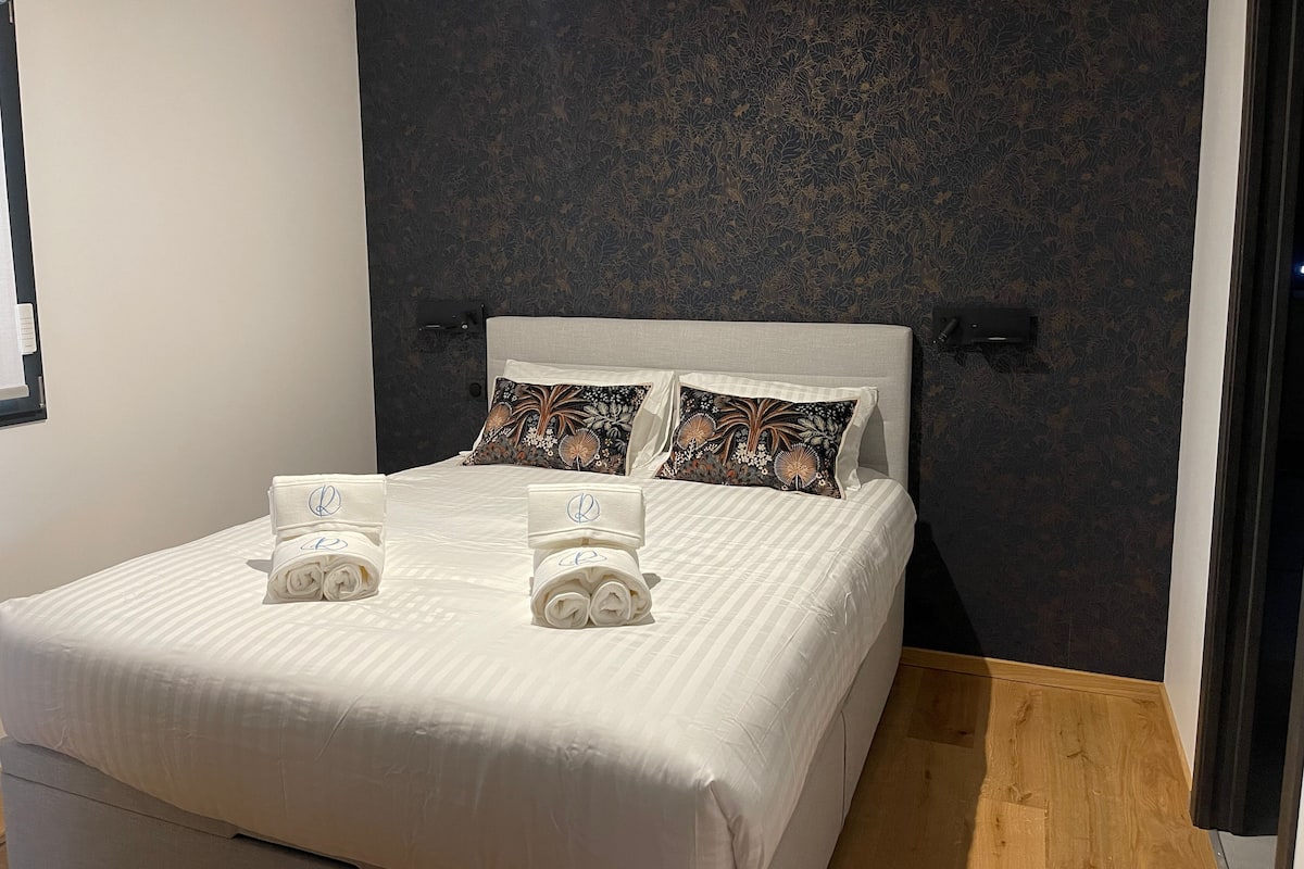 Premium Apartment