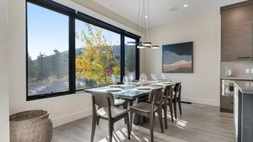 Ridgeline at The Canyons | In-room dining