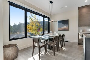 Ridgeline at The Canyons | In-room dining - Ridgeline at The Canyons by Park City Vacations (Park City)