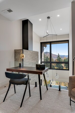 Ridgeline at The Canyons | Living area