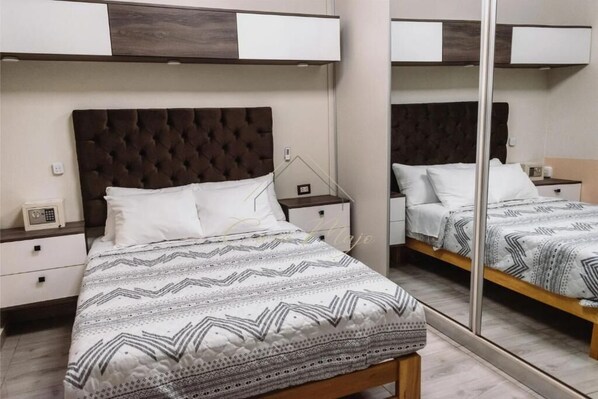 5 soverom, strykejern/-brett, wi-fi og sengetøy