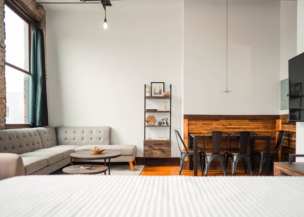 Interior - Large Studio Suite in the Middle of Downtown JC (Johnson City)