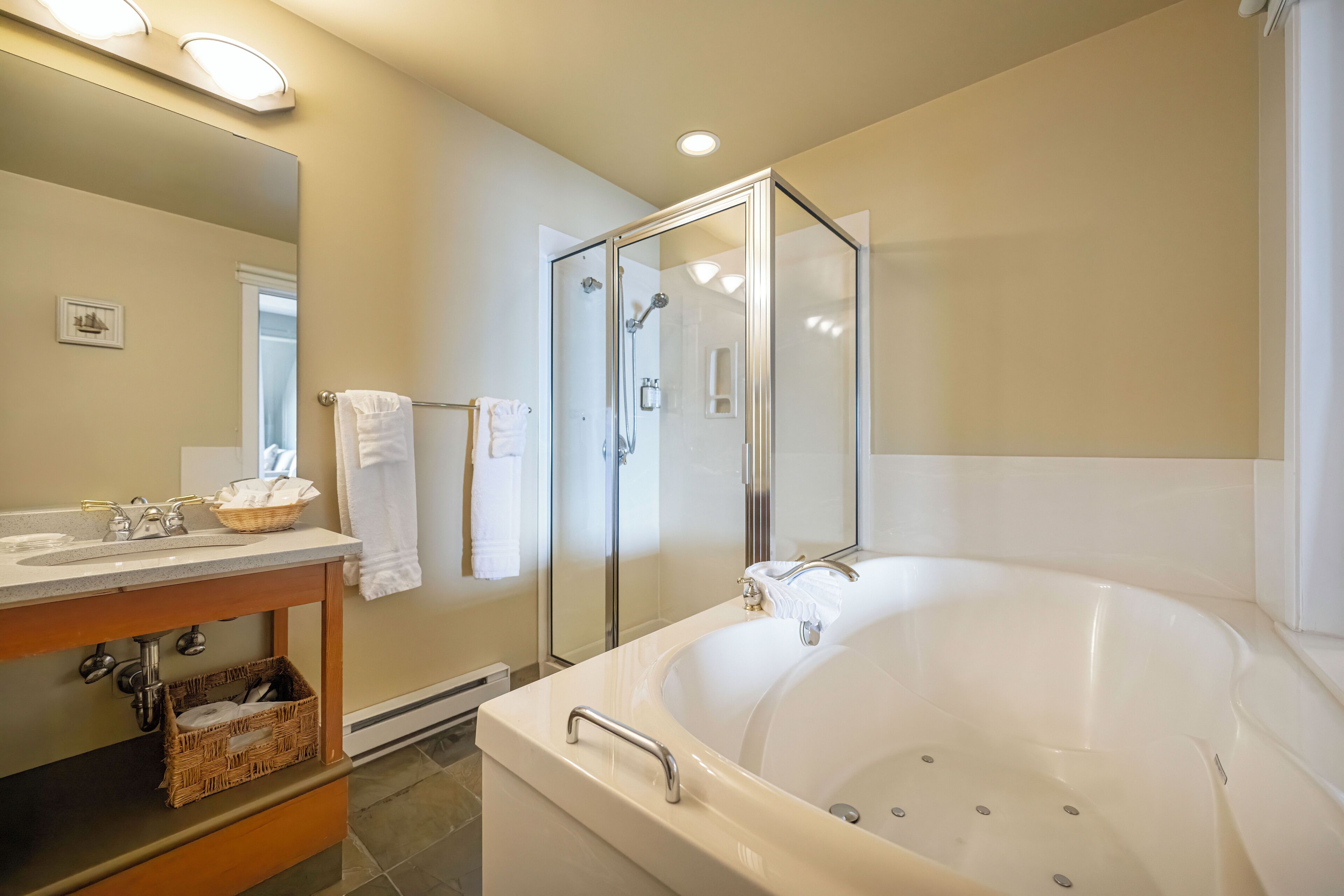 deluxe studio suite, 1 king bed with sofa bed, ocean view | bathroom | free toiletries, hair dryer, bathrobes, towels