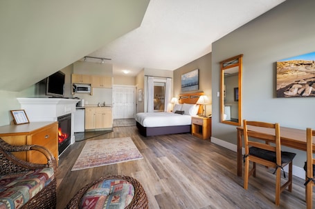 Ropa de cama hipoalergénica, escritorio y cortinas blackout