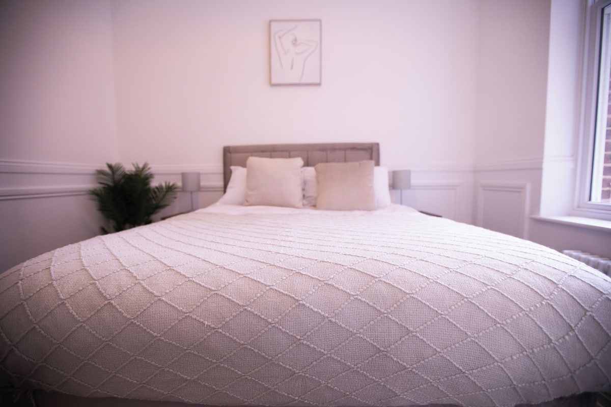 Luxury Apartment, 2 Bedrooms | 2 bedrooms, premium bedding, soundproofing, rollaway beds