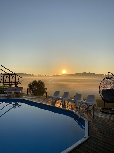 Marchiaanse Boerderij, Panoramisch Uitzicht, Zwembad, Grote Tuin, Dichtbij zee