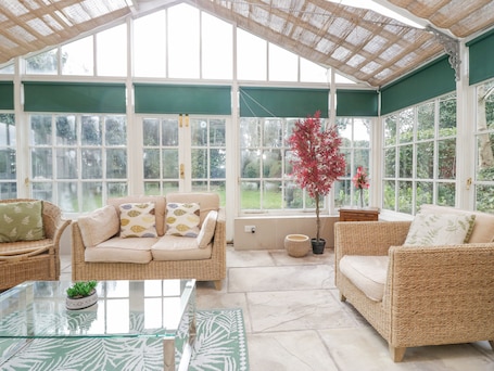 Cottage | Property grounds