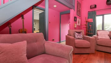 Cottage | Living area