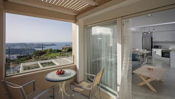 White Villa | Terrace/patio