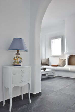 Interior - Tinos Portraits House with infinity private pool (Tinos)