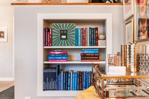 Interior - Cozy Downtown Retreat - Conference Center Home (Salt Lake City)
