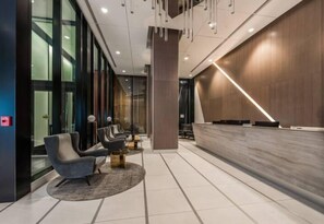 Lobby - Monthly - Tour Des Canadiens Luxury Flat (Montréal)