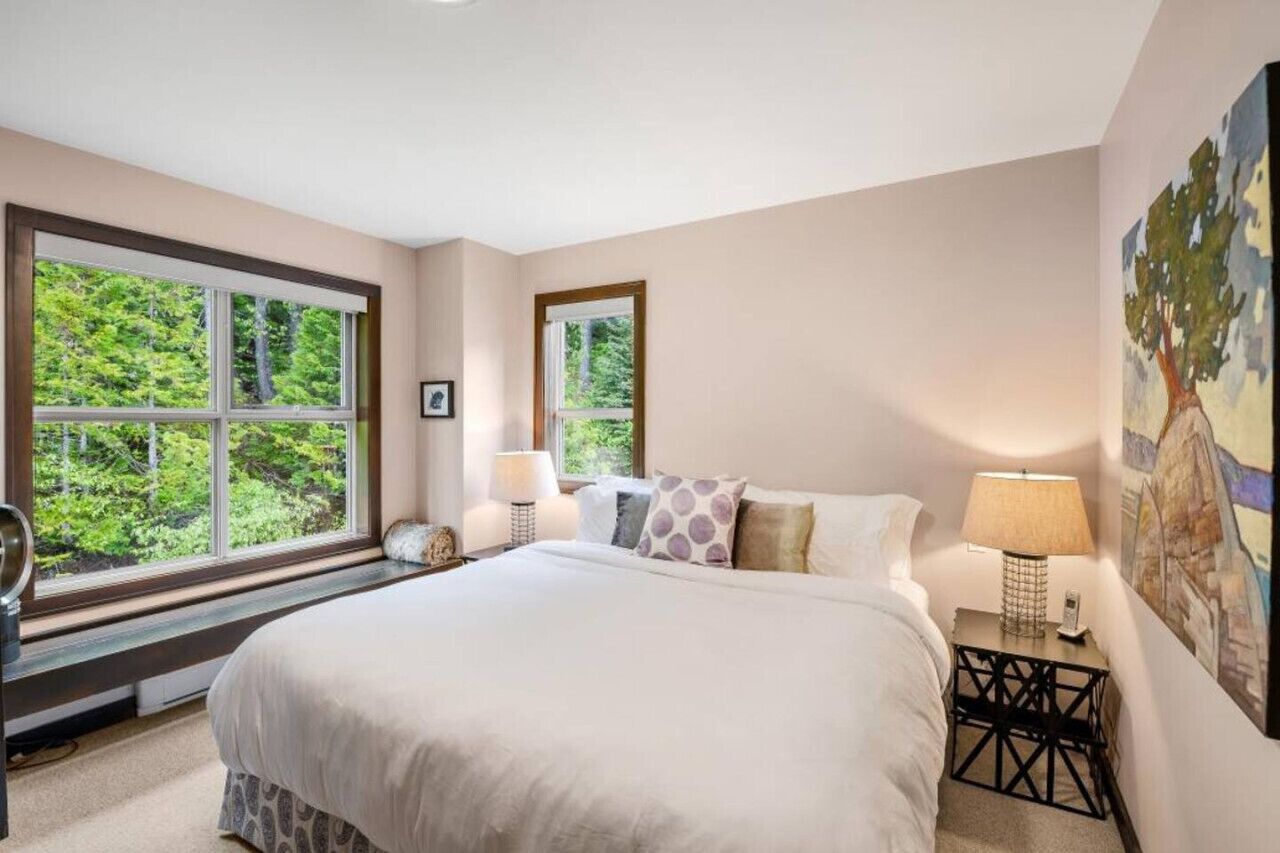 3 chambres, fer et planche à repasser, Wi-Fi, draps fournis