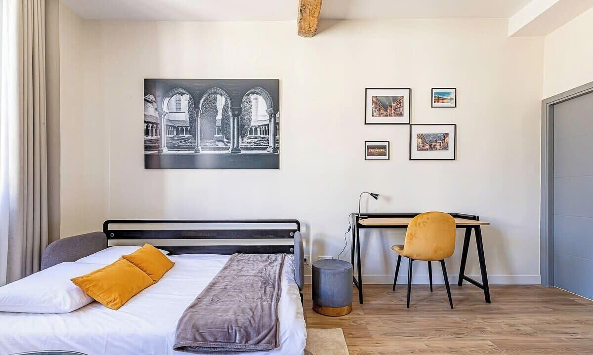 1 bedroom, iron/ironing board, WiFi, bed sheets