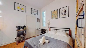 Bügeleisen/Bügelbrett, WLAN, Bettwäsche