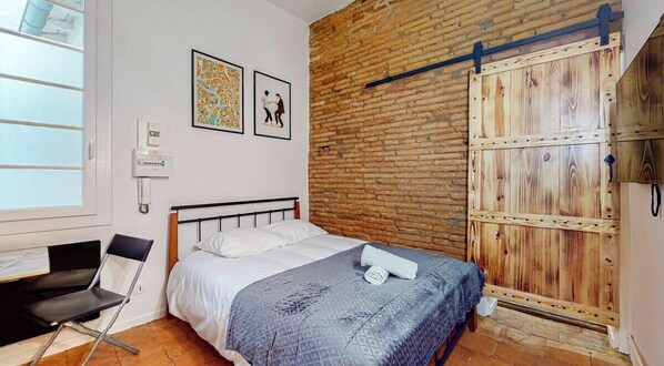 Bügeleisen/Bügelbrett, WLAN, Bettwäsche