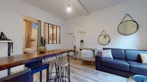 TV - Parga 2 · Terrasse /Clim - Capitole - Bord Garonne (Toulouse)