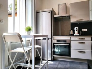 Fridge, oven, dishwasher, coffee/tea maker - Providence · Terrasse privée - Proche Gare Sncf (Toulouse)