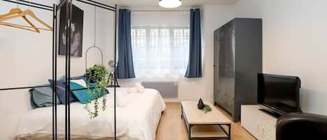 熨斗/熨衣板、WiFi、床单