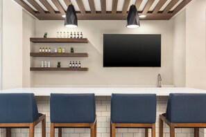 Bar (on property) - Candlewood Suites Bessemer - Birmingham SW by IHG (Bessemer)