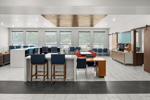 Petit déjeuner buffet compris tous les jours