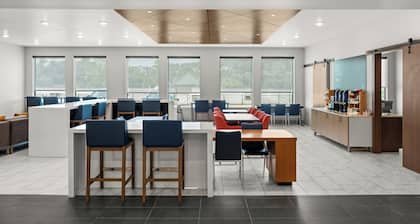 Holiday Inn Express Asheville Woodfin by IHG