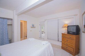 ハウス ベッド (複数台) パティオ ビーチビュー | 4 室のベッドルーム、客室ごとに異なる装飾、客室ごとに異なるインテリア、ベッドシーツ