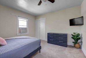 2 bedrooms, desk, iron/ironing board, travel crib