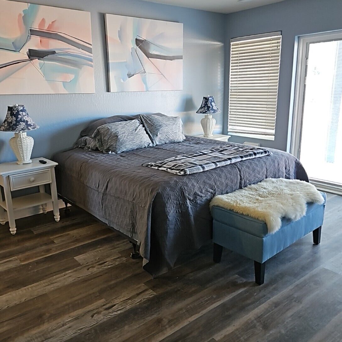 4 室のベッドルーム、アイロン / アイロン台、WiFi、ベッドシーツ