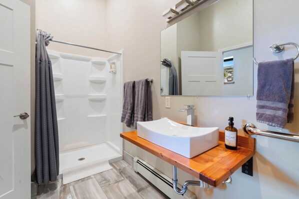 Hair dryer, towels